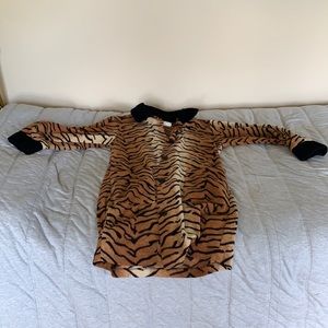 Small Stanherman tiger robe